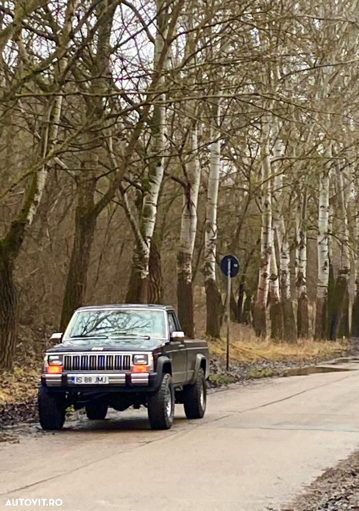 Jeep Comanche - 3