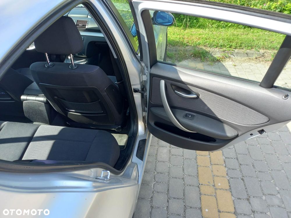 BMW Seria 1 - 17