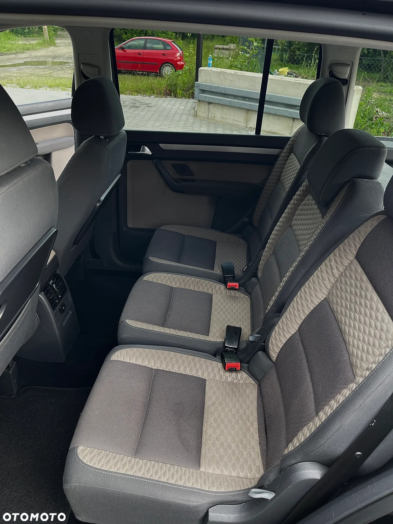 Volkswagen Touran 2.0 TDI DPF Cross - 18