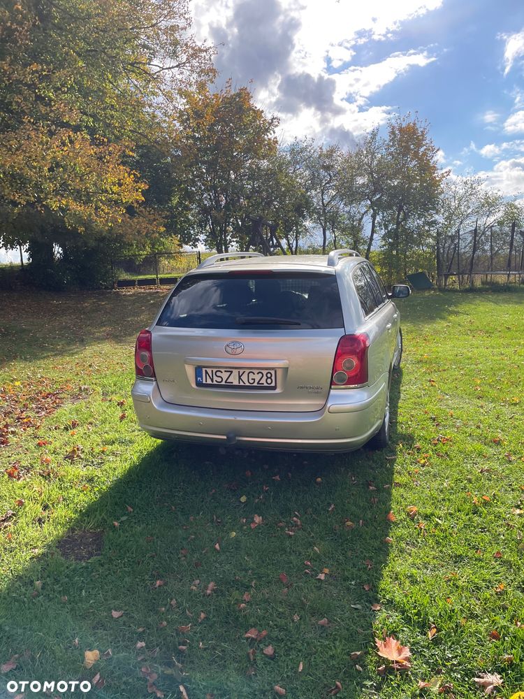 Toyota Avensis 2008 photo 5