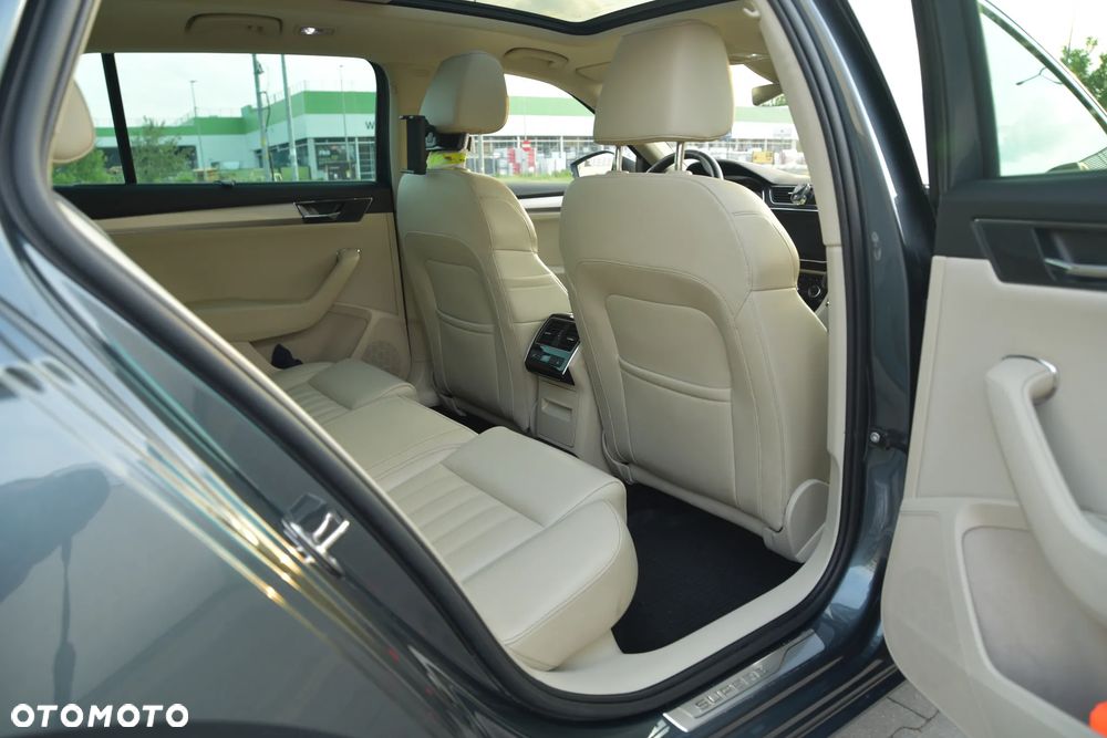 Skoda Superb 2.0 TDI SCR 4x4 L&K DSG - 20