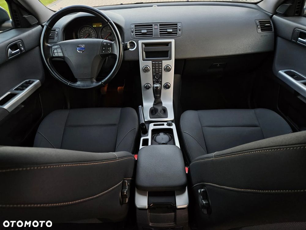 Volvo V50 DPF D2 Summum - 28