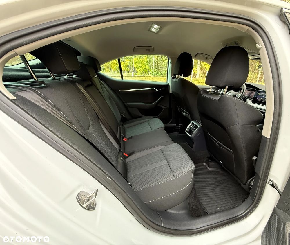 Skoda Octavia 1.5 TSI ACT Style - 22