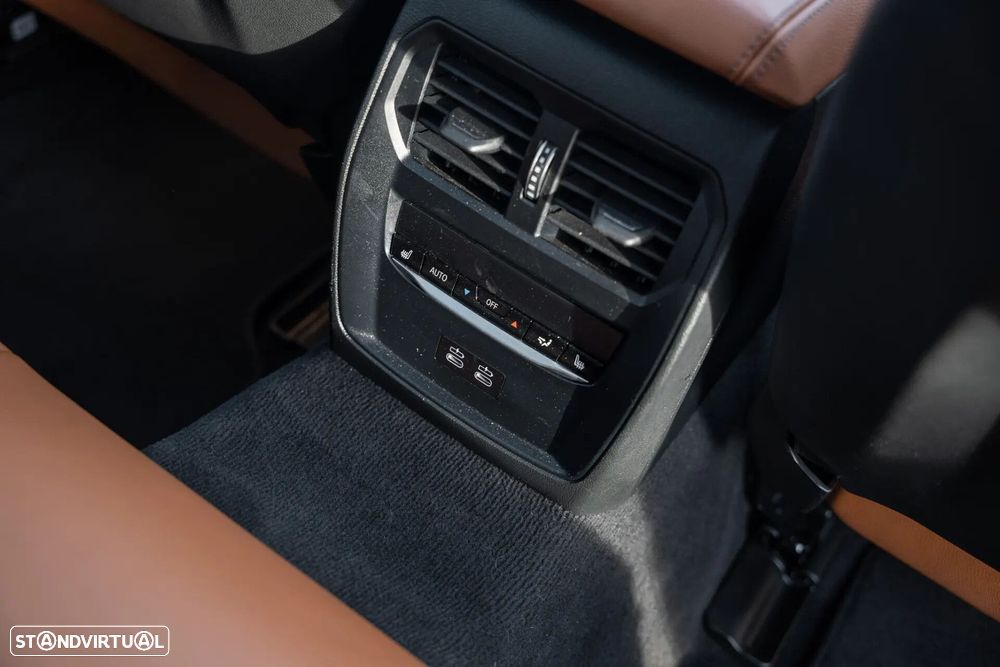 BMW i4 eDrive40 Pack Desportivo M - 32