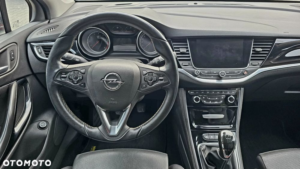 Opel Astra 1.6 Turbo Start/Stop Dynamic - 22