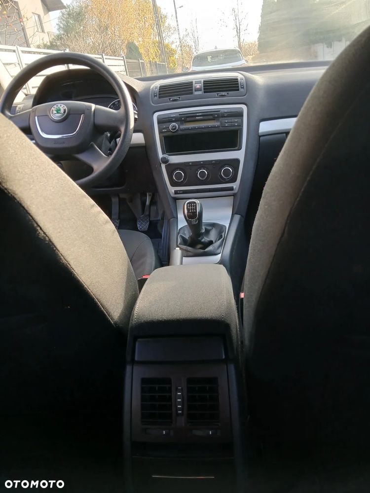 Skoda Octavia 1.8 TSI Ambiente - 20