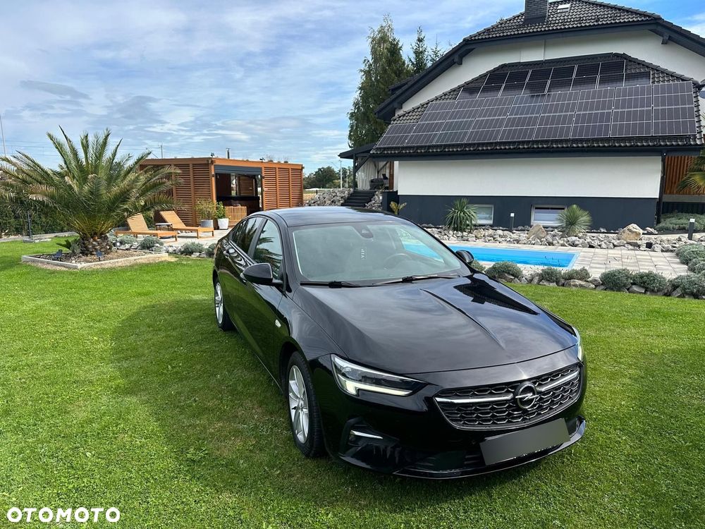 Opel Insignia - 1