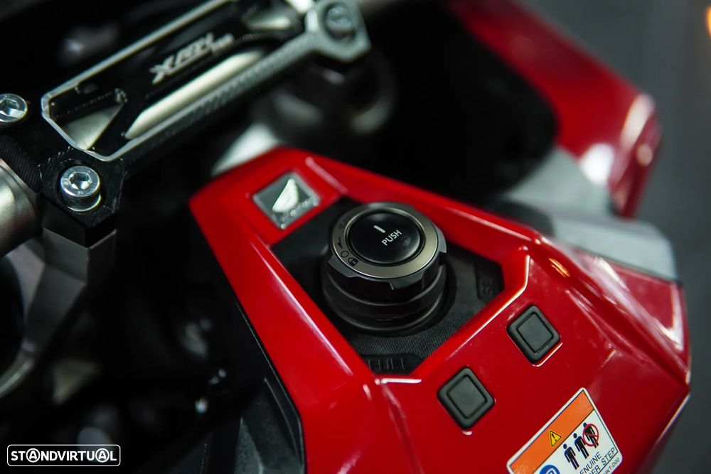Honda X-ADV 750 - 30