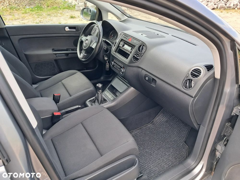 Volkswagen Golf Plus - 16