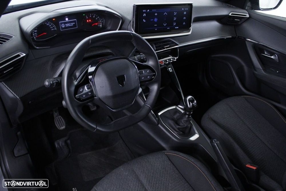 Peugeot 2008 1.2 PureTech Style - 32