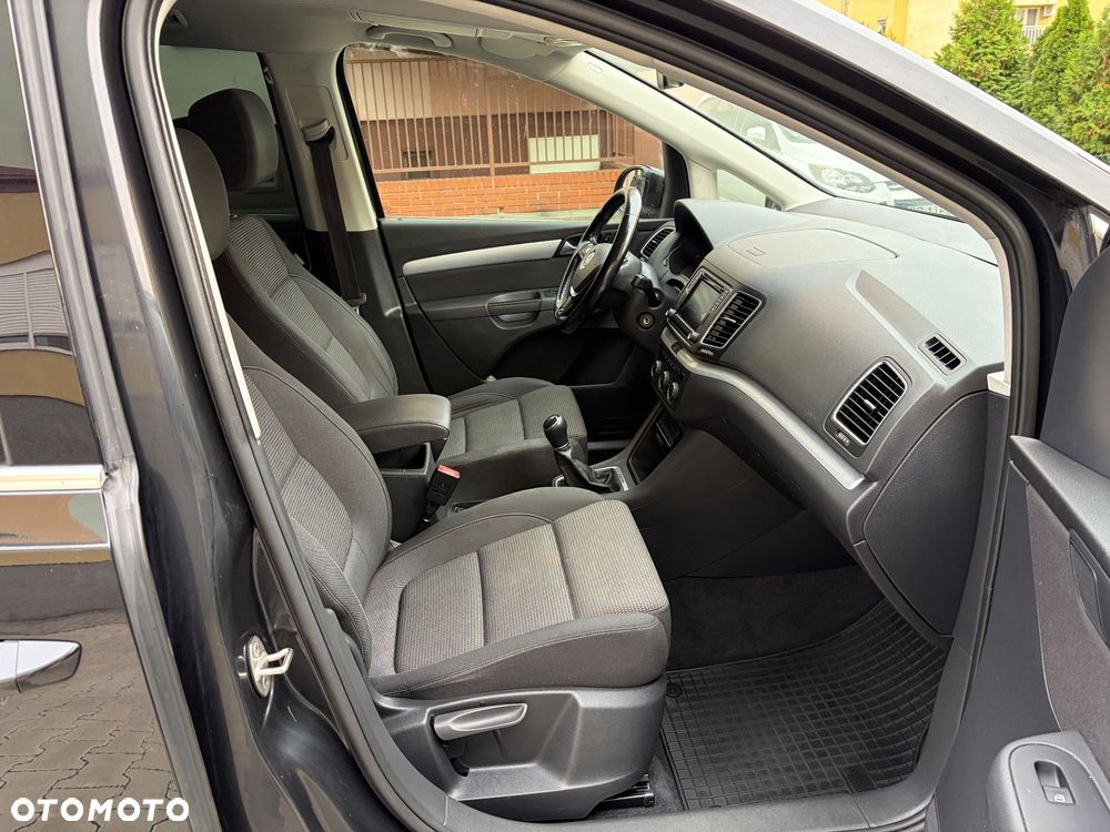 Volkswagen Sharan - 22