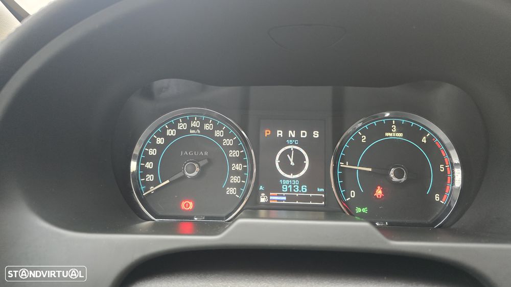 Jaguar XF Sportbrake 2.2 D Premium Luxury - 21