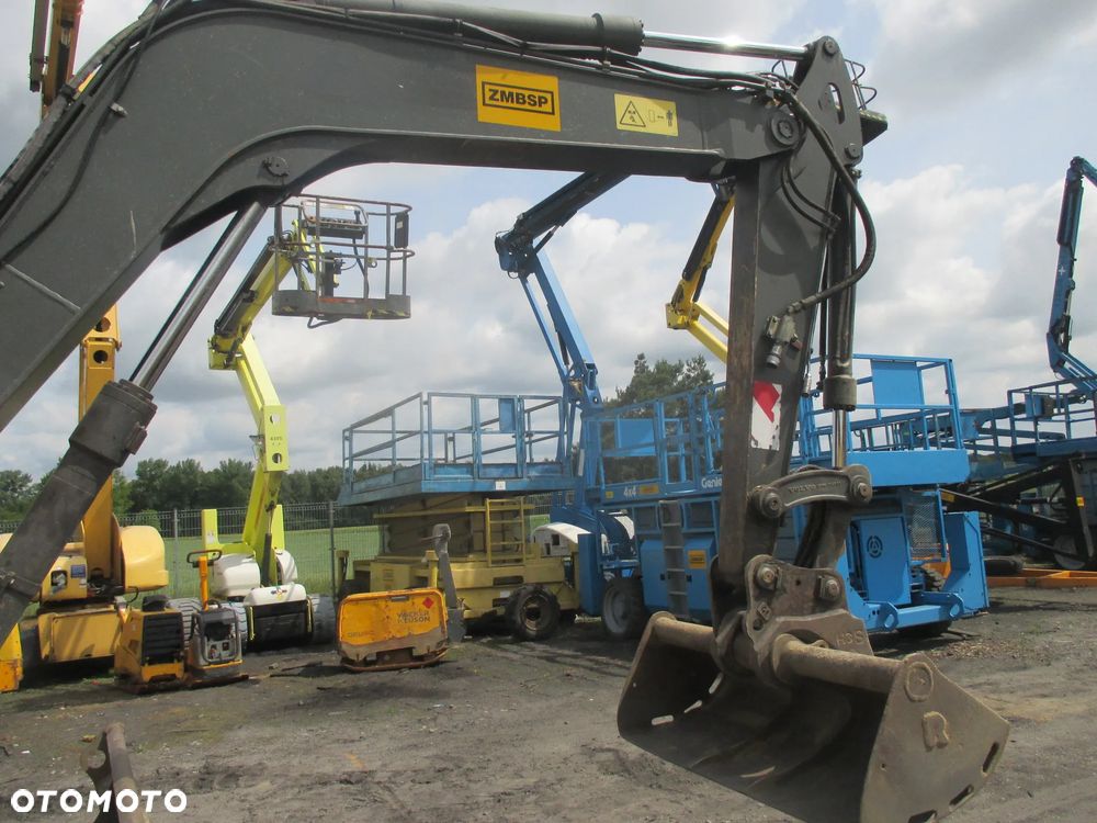 Volvo ECR88D - 13