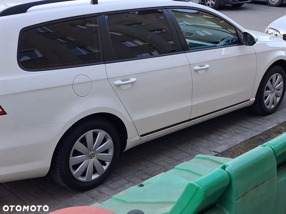 Volkswagen Passat 2.0 TDI Comfortline - 3