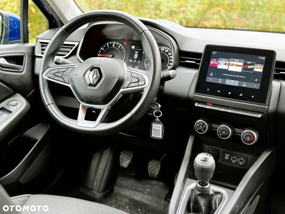 Renault Clio - 25