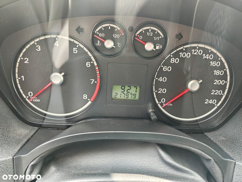 Ford Focus 1.6 16V Trend - 18