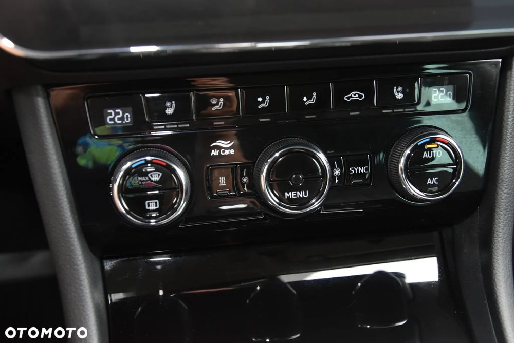 Skoda Superb 2.0 TDI 4x4 DSG L&K - 14