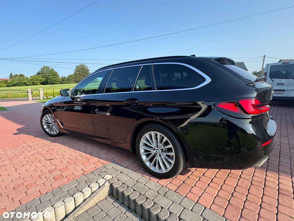 BMW Seria 5 520d - 24