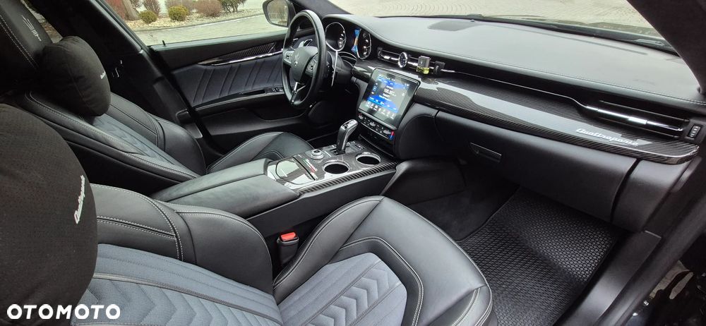 Maserati Quattroporte - 20