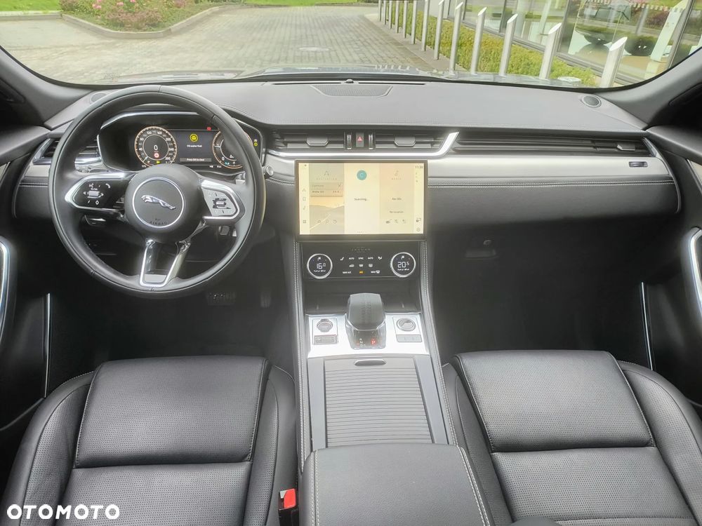 Jaguar F-Pace - 15