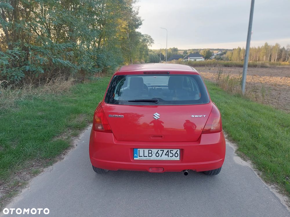 Suzuki Swift 1.3 Club - 9