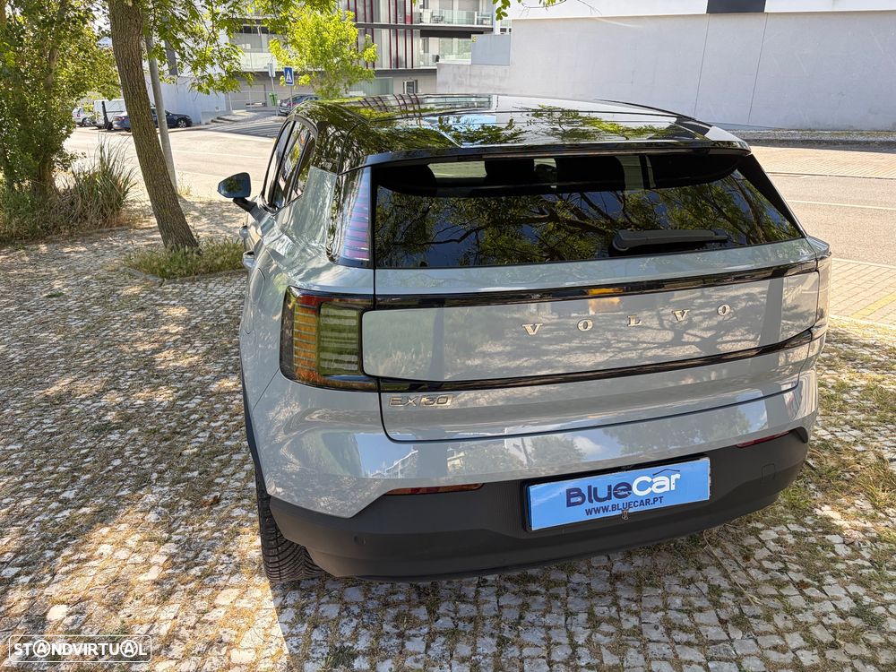 Volvo EX30 Single Motor Extended Range RWD Core - 8