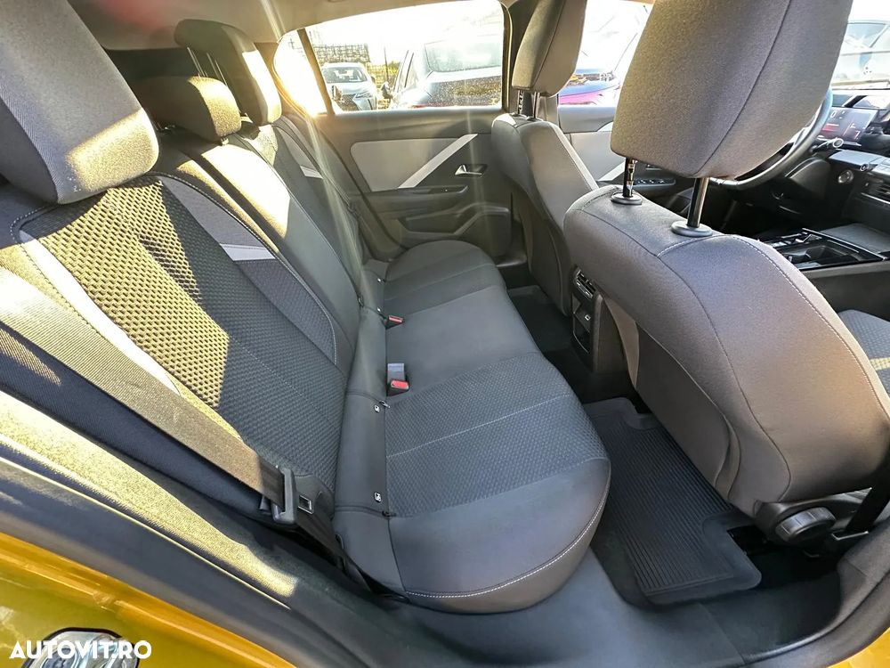 Opel Astra 1.2L Turbo Start/Stop AT8 Elegance - 8