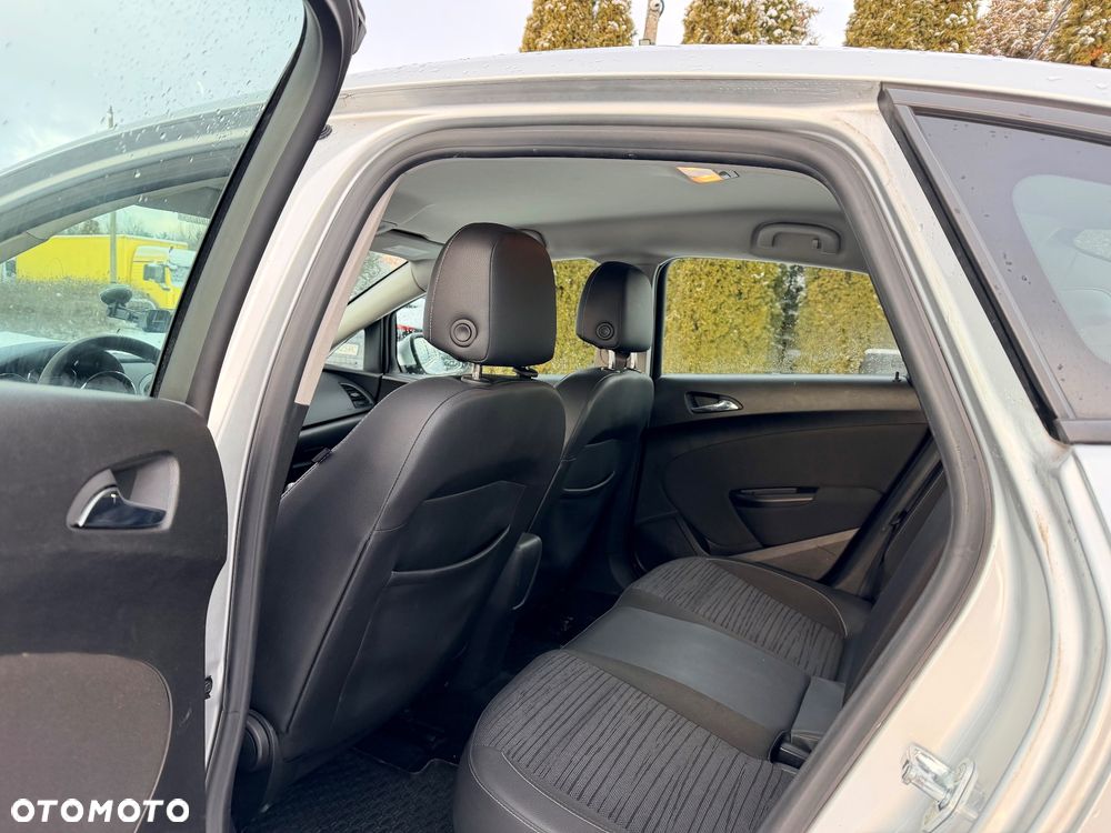 Opel Astra 1.4 T Active - 10