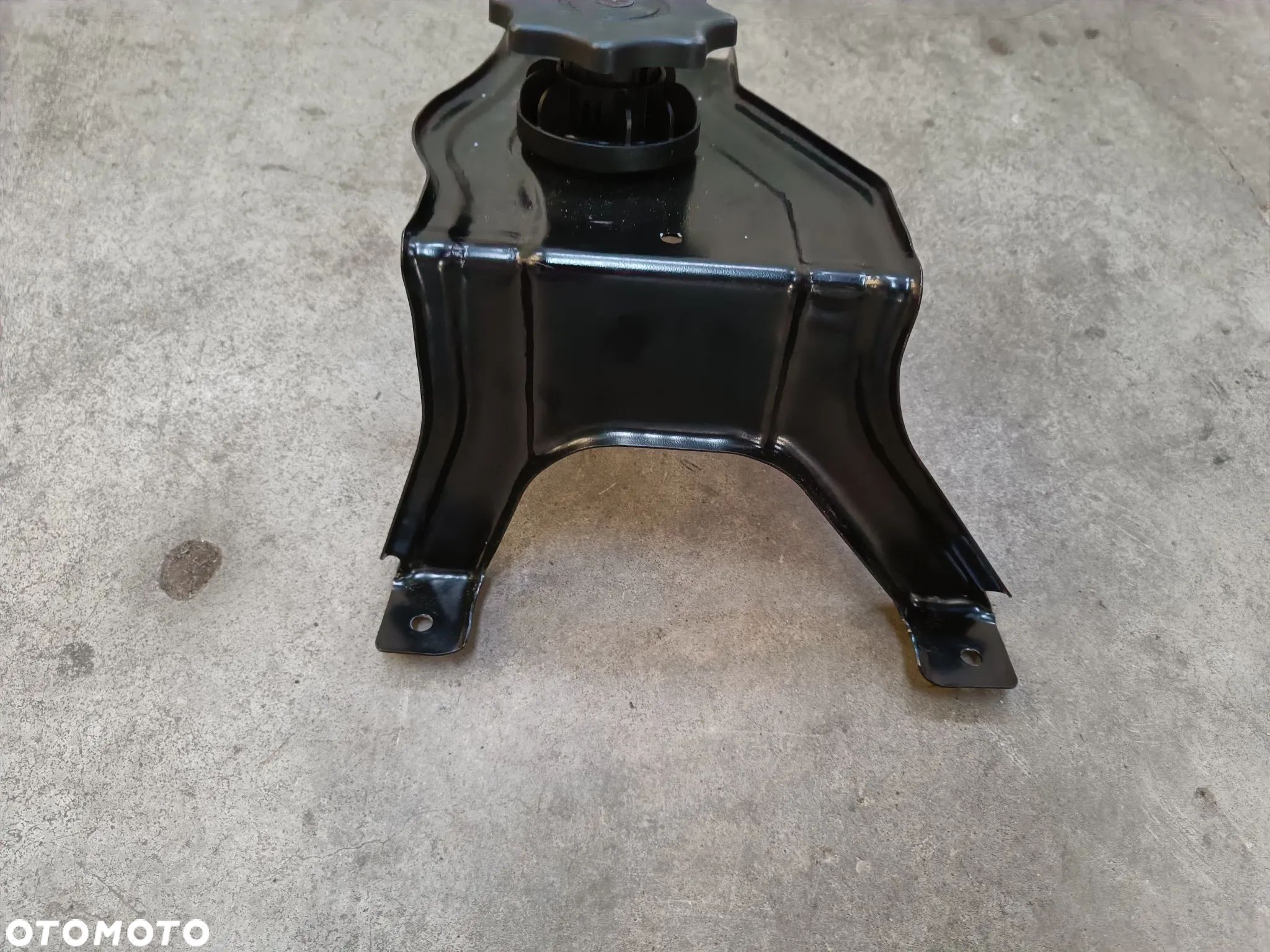 Mocowanie koła zapasowego Audi A6 C7 A7 uchwyt wspornik 4G0802715 - 1