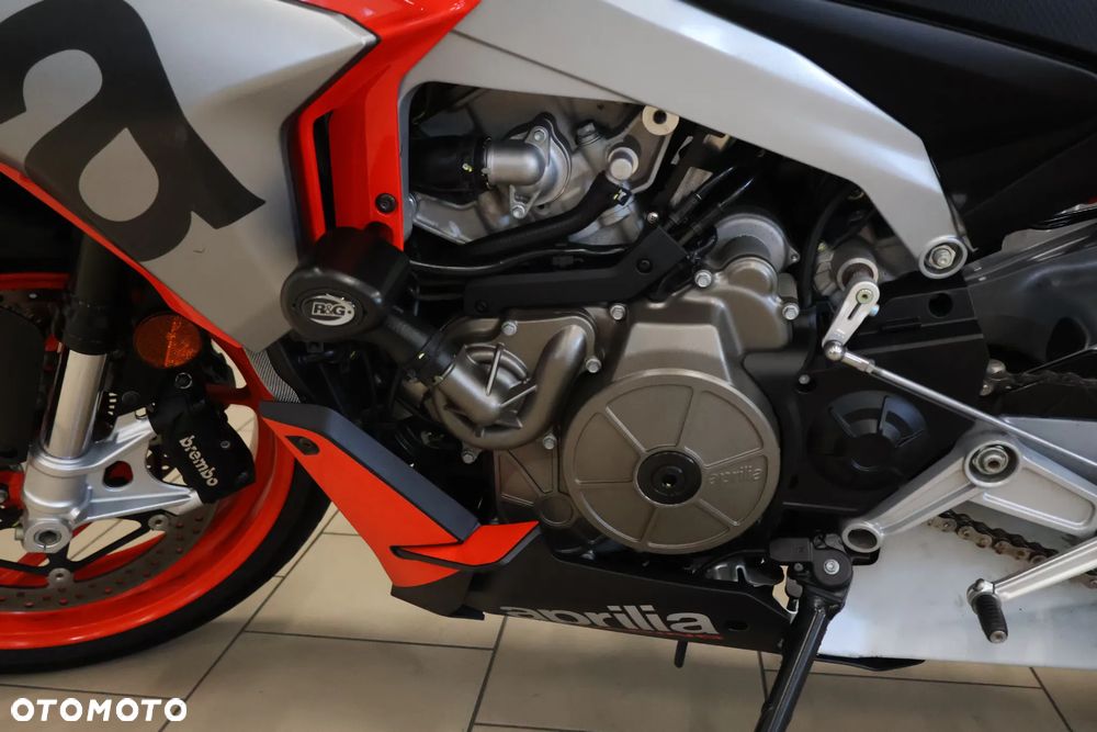 Aprilia Tuono - 25