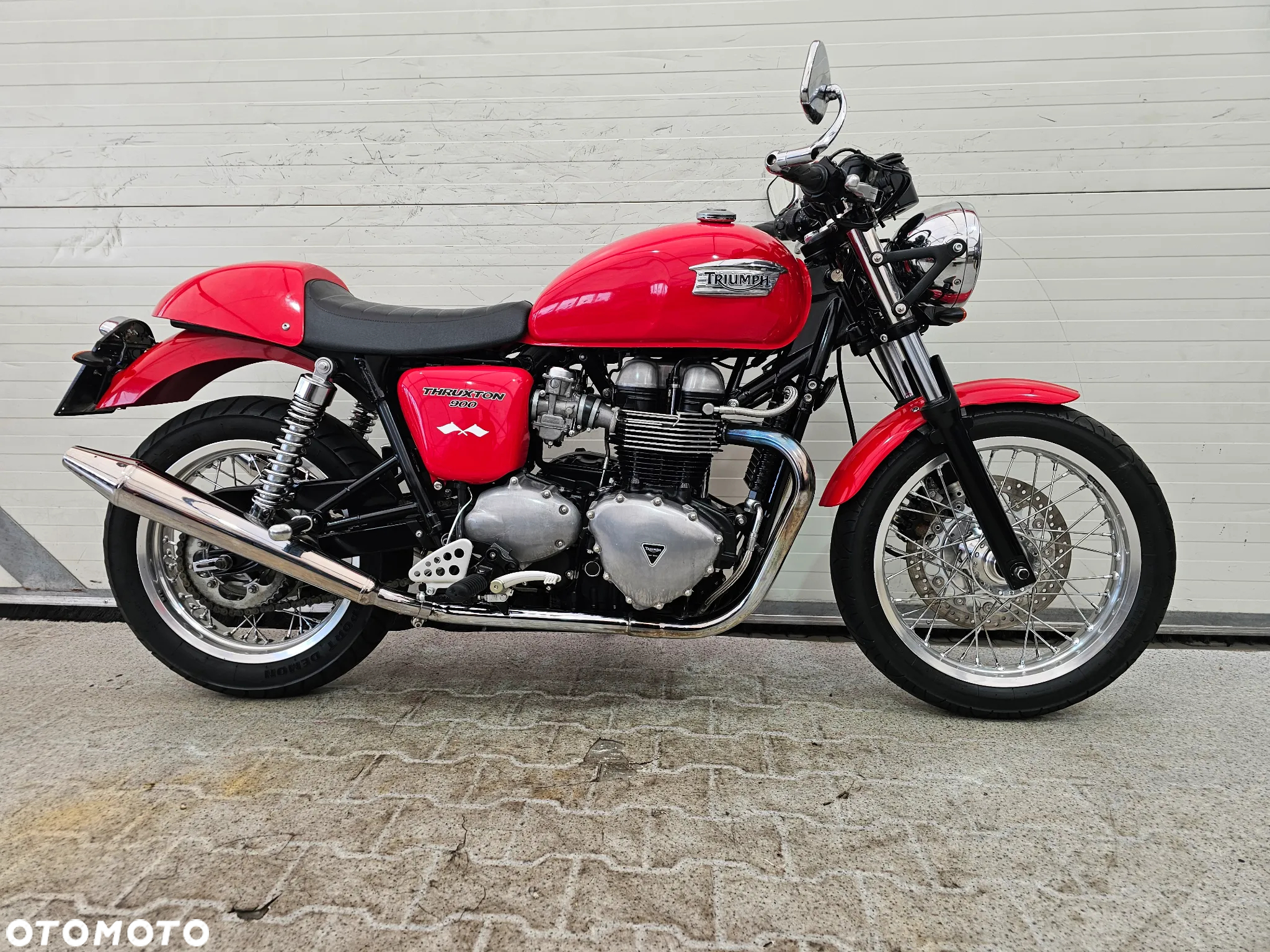 Triumph Thruxton - 2