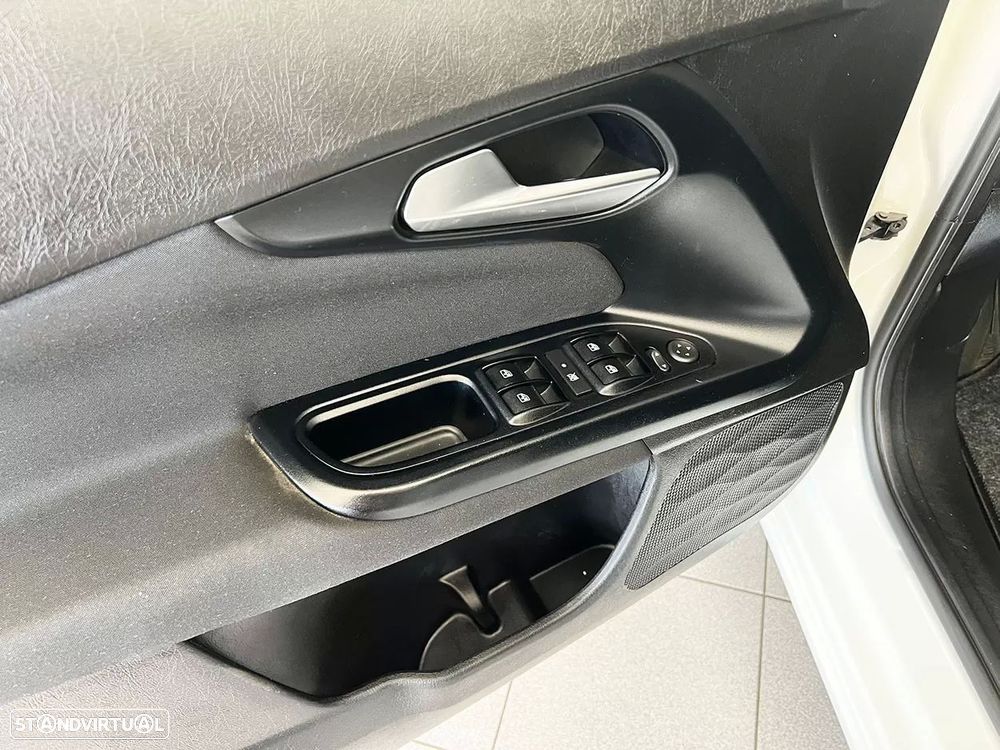 Fiat Tipo Station Wagon 1.3 M-Jet Lounge - 14