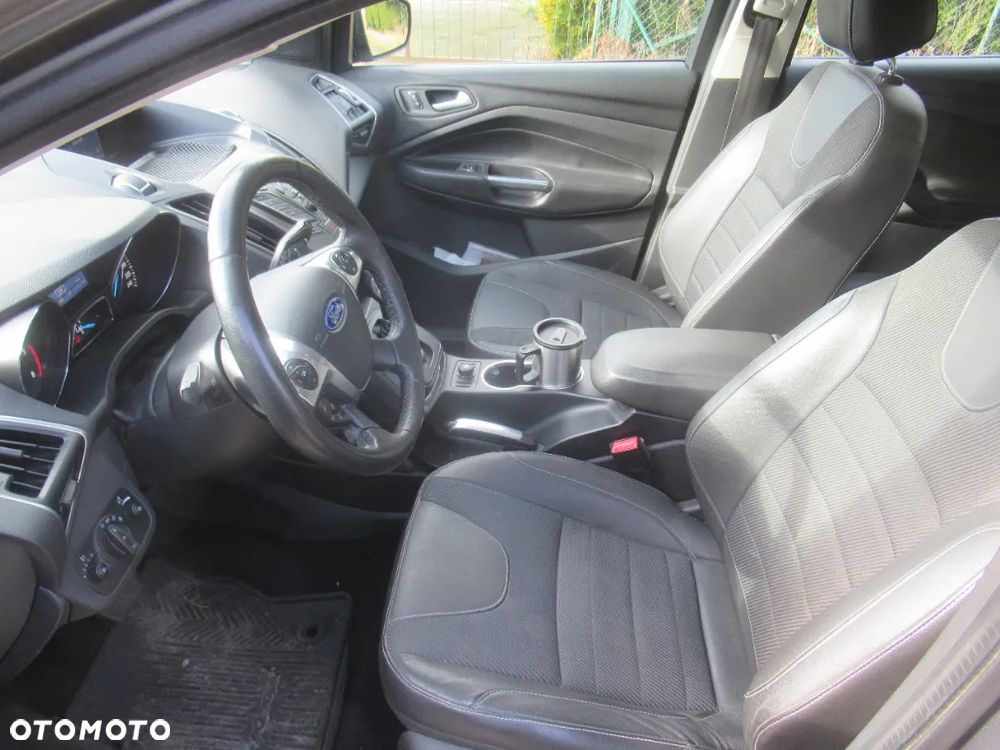 Ford Kuga 2.0 TDCi Titanium - 28