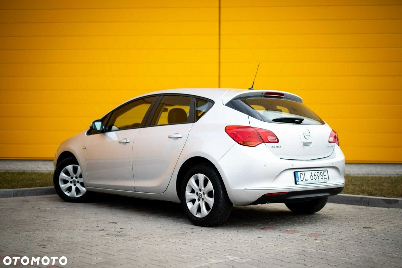 Opel Astra - 3