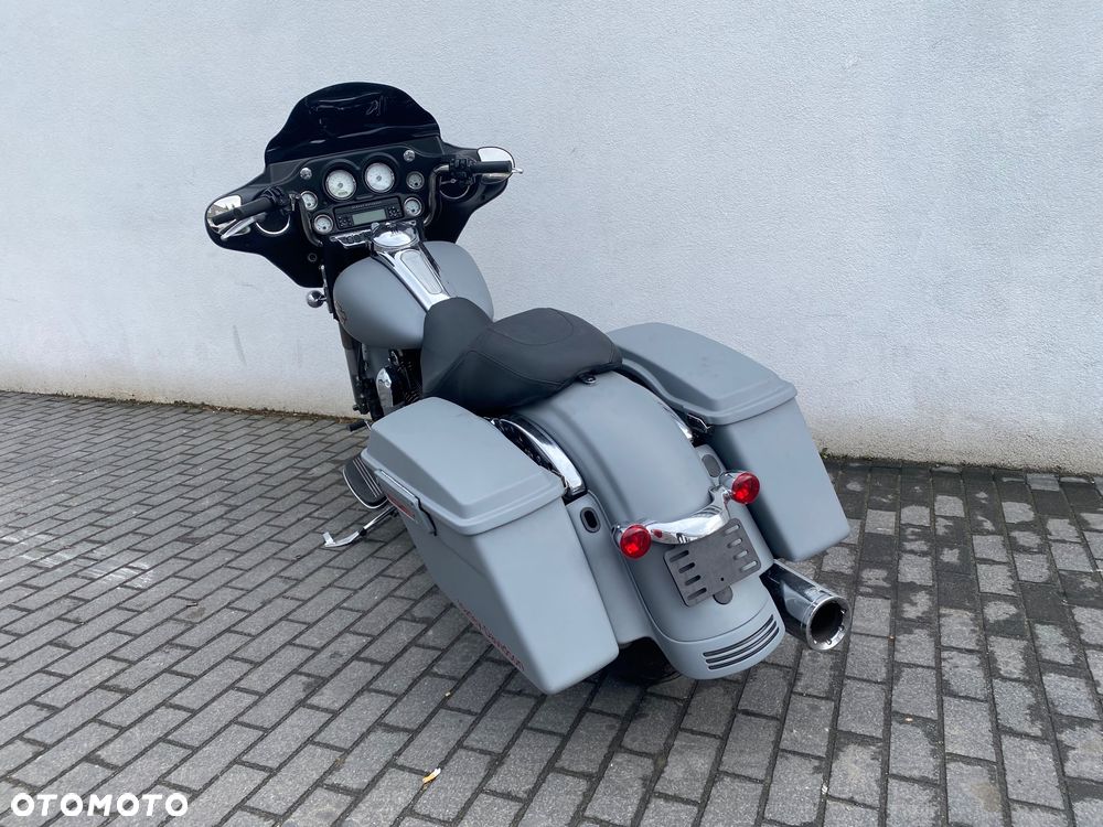 Harley-Davidson Touring Street Glide - 10