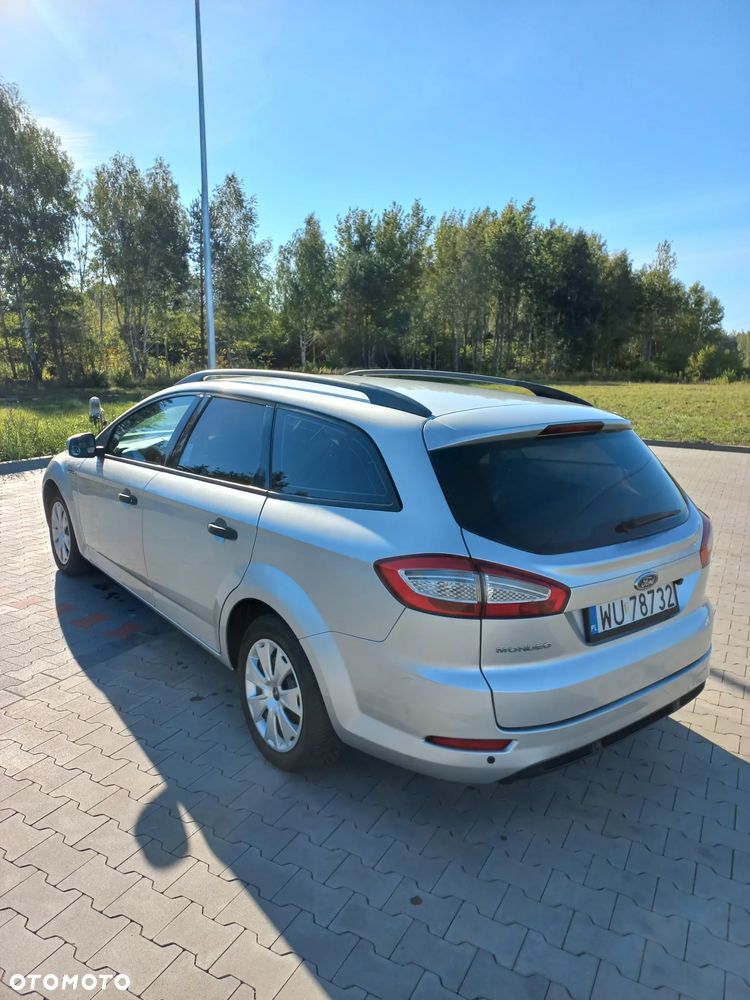 Ford Mondeo 1.6 Ambiente - 20