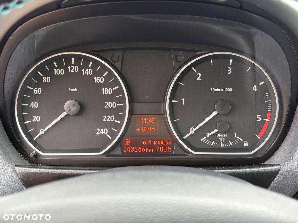 BMW Seria 1 120d - 13