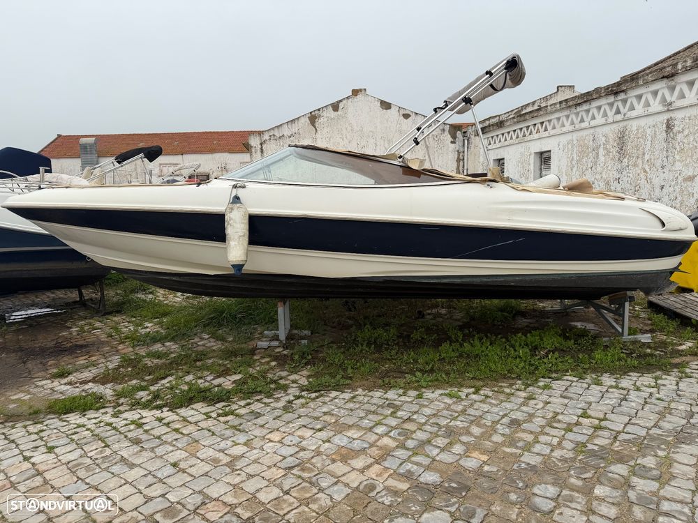 Bayliner Capri 2050 Bowrider - 2
