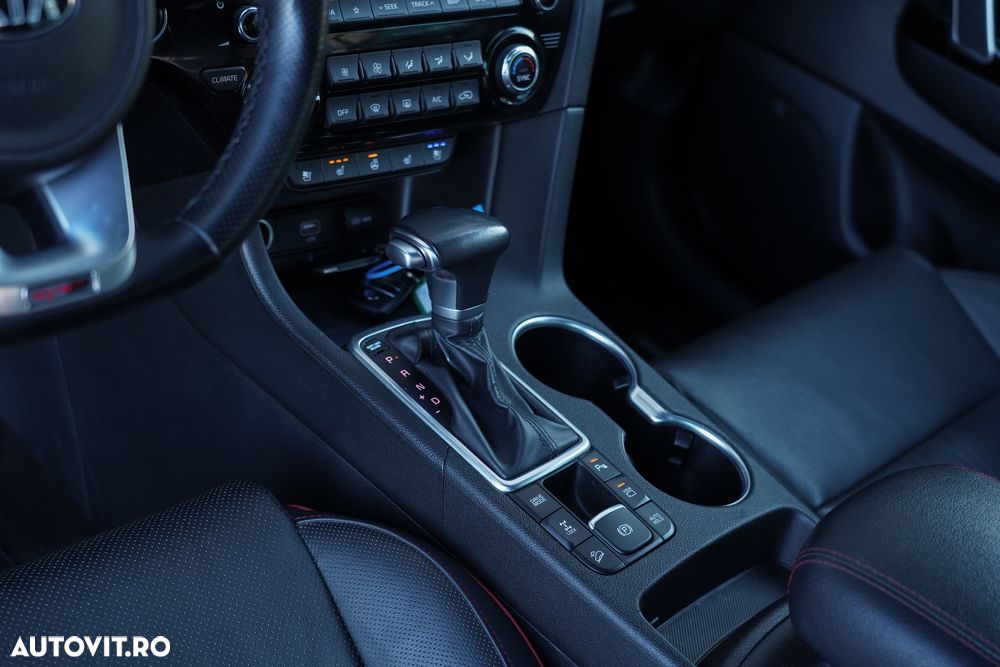 Kia Sportage 2,0 CRDI AWD Aut. GT Line - 11