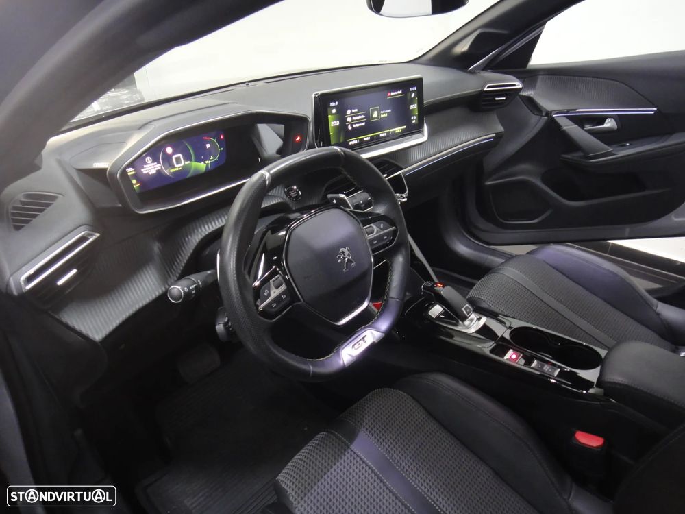 Peugeot 208 PureTech 130 EAT8 GT - 13