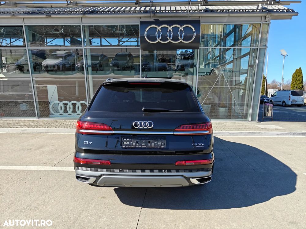 Audi Q7 3.0 45 TDI quattro Tiptronic S Line - 6