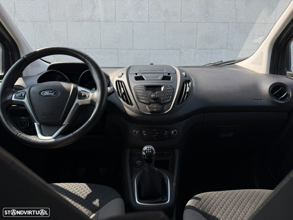 Ford Tourneo Courier 1.0 EcoBoost S&S Trend — fotografia 7