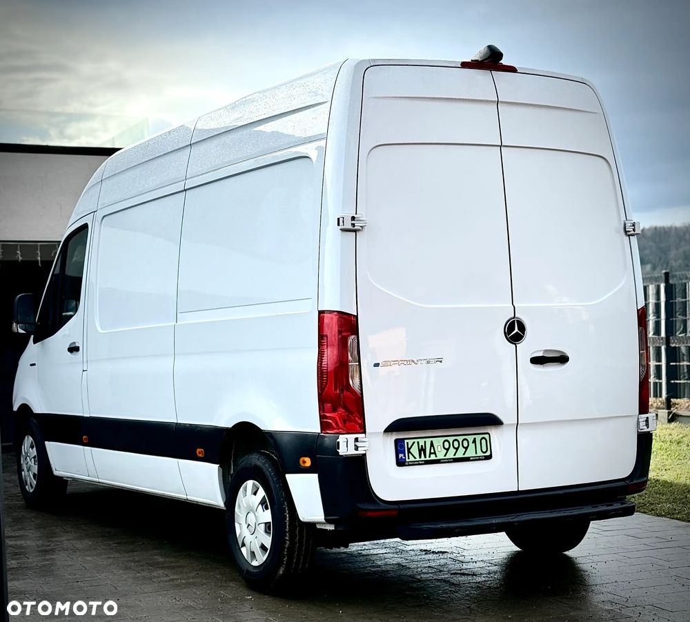 Mercedes-Benz eSPRINTER - 6