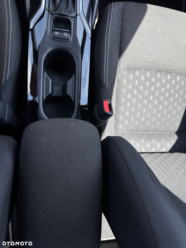 Toyota Corolla - 22