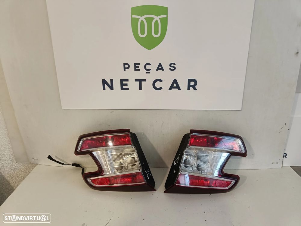 Farolim farol tampa mala Renault Megane 3 SW carrinha 2010 - 3