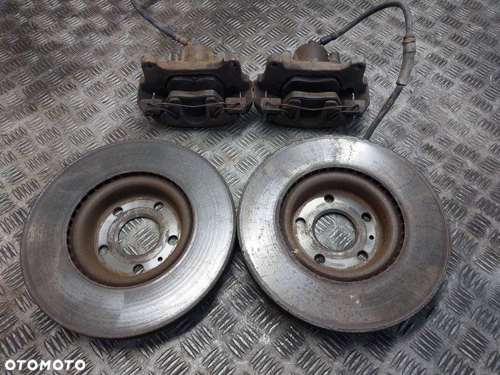 TARCZE HAMULCOWE PRZÓD + KLOCKI + ZACISKI VOLKSWAGEN PASSAT B6 1.9 TDI - 3