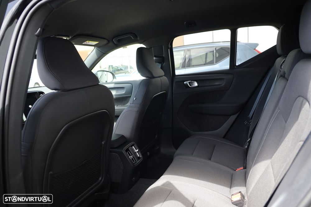 Volvo EX40 82 kWh Single Motor Extended Range Core - 19