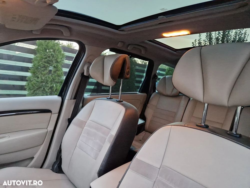 Renault Grand Scenic - 16