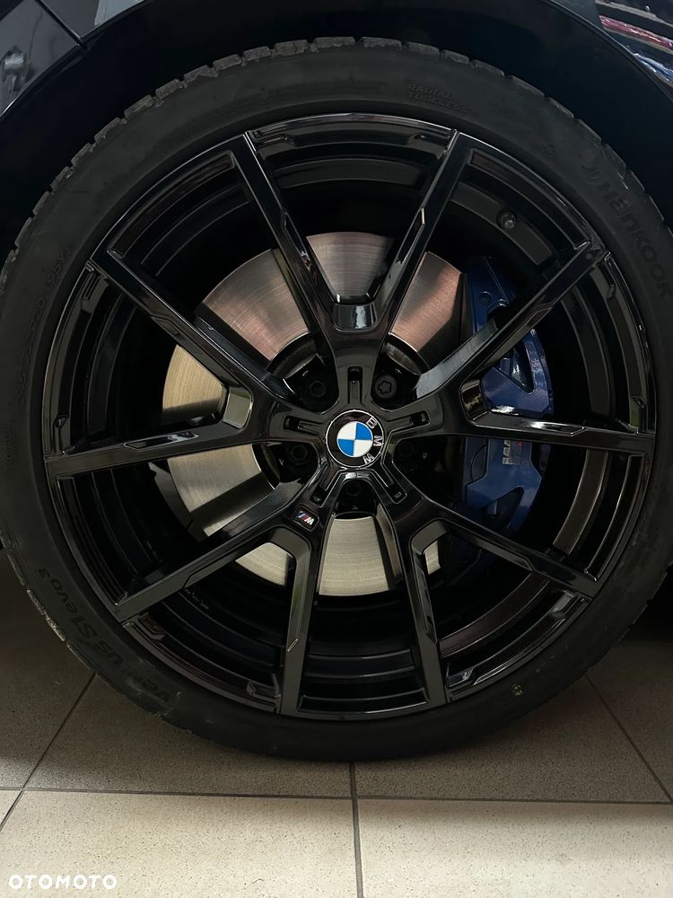 BMW Seria 8 - 22