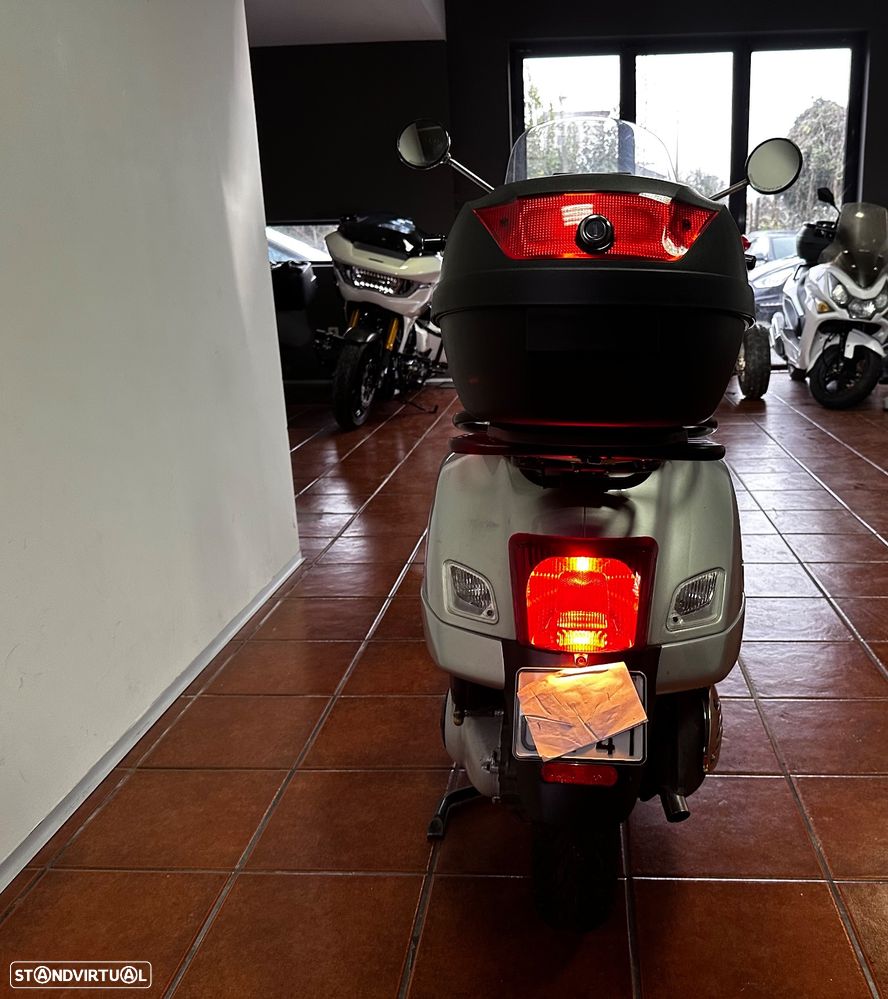Vespa GTS Super 250 - 13